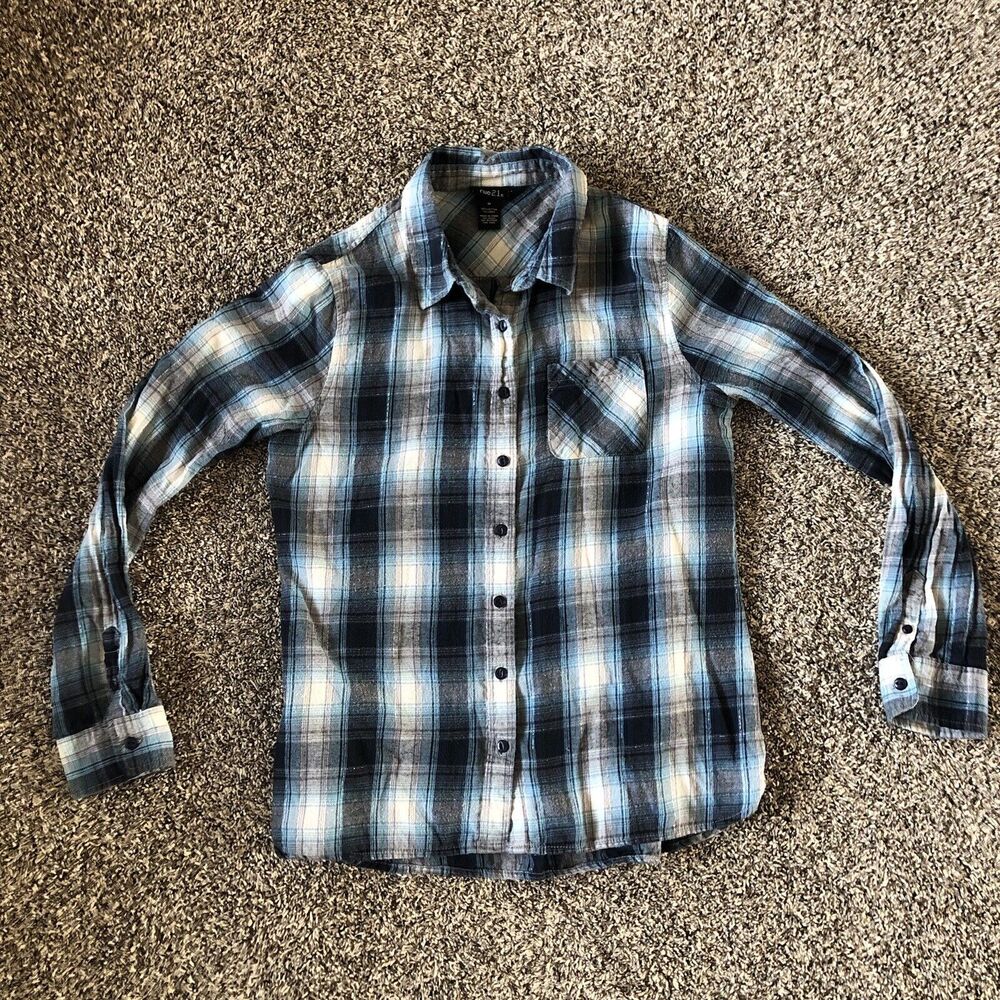 Rue 21 Blue Plaid Button Up Long Sleeve Junior Shirt Size Medium